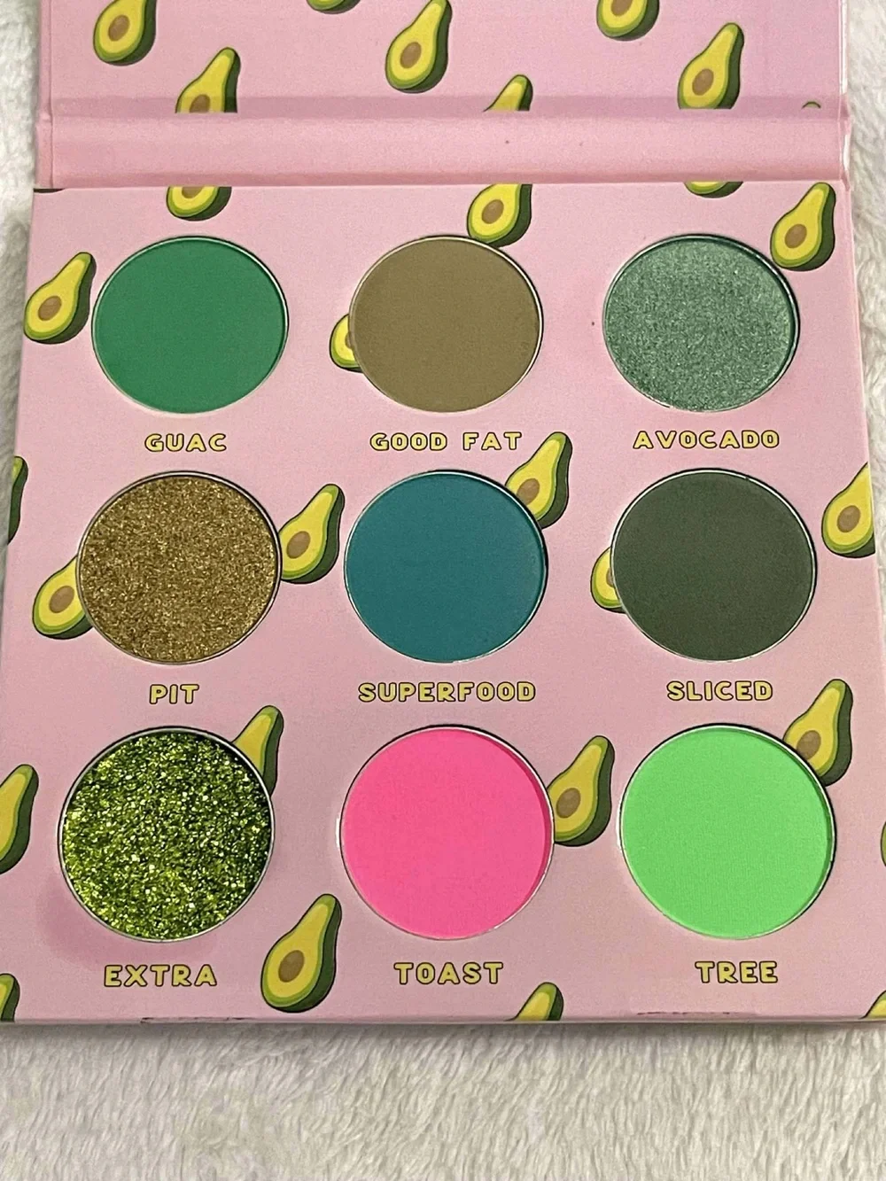 Peachy Queen Know Im Extra Avocado Eyeshadow Palette